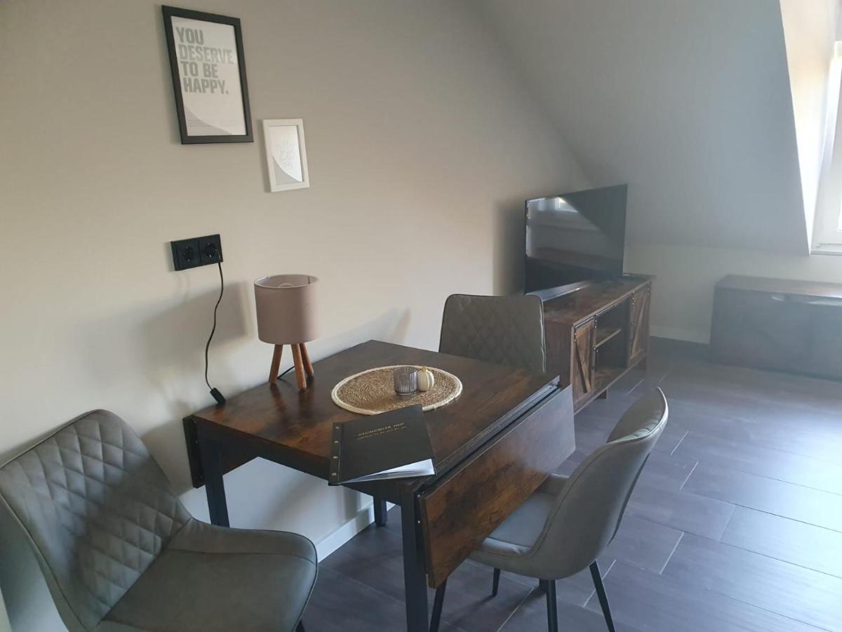 Neumuehler Hof- Ferienwohnung "Benjamin" Mit Grosser Privater Dachterasse Und Guter Anbindung In Die City Schwerin  Zewnętrze zdjęcie